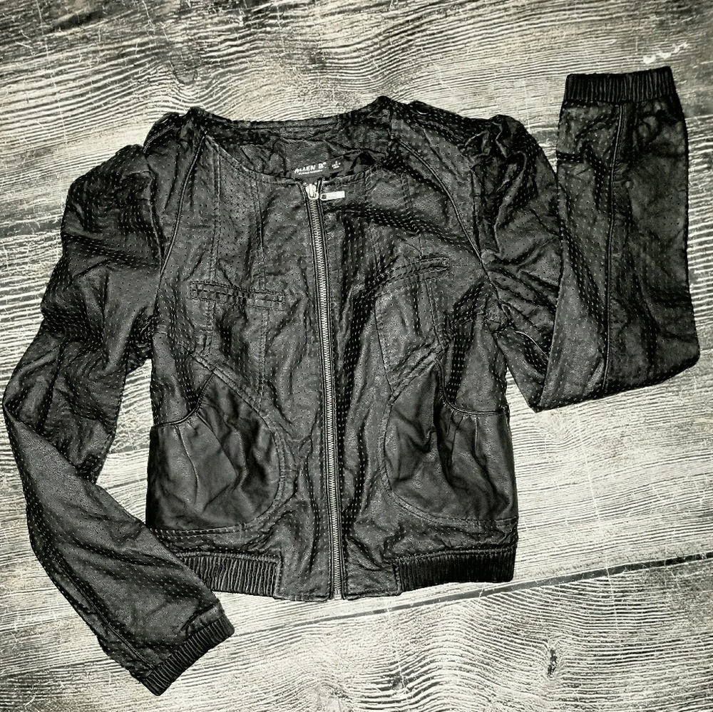 New, 100% leather Moto jacket size small